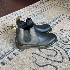 Zip up Dr. Marten Chelsea Boot